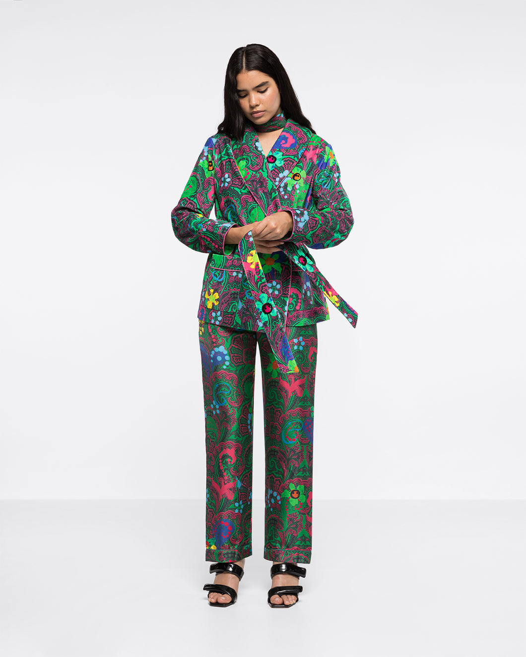 VELVET SHAWL COLLAR JACKET - MOTLY PAISLEY