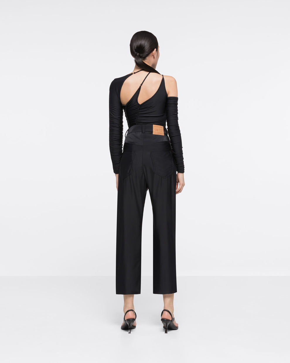 ASYMMETRIC CUT-OUT TOP - BLACK - AZ Factory