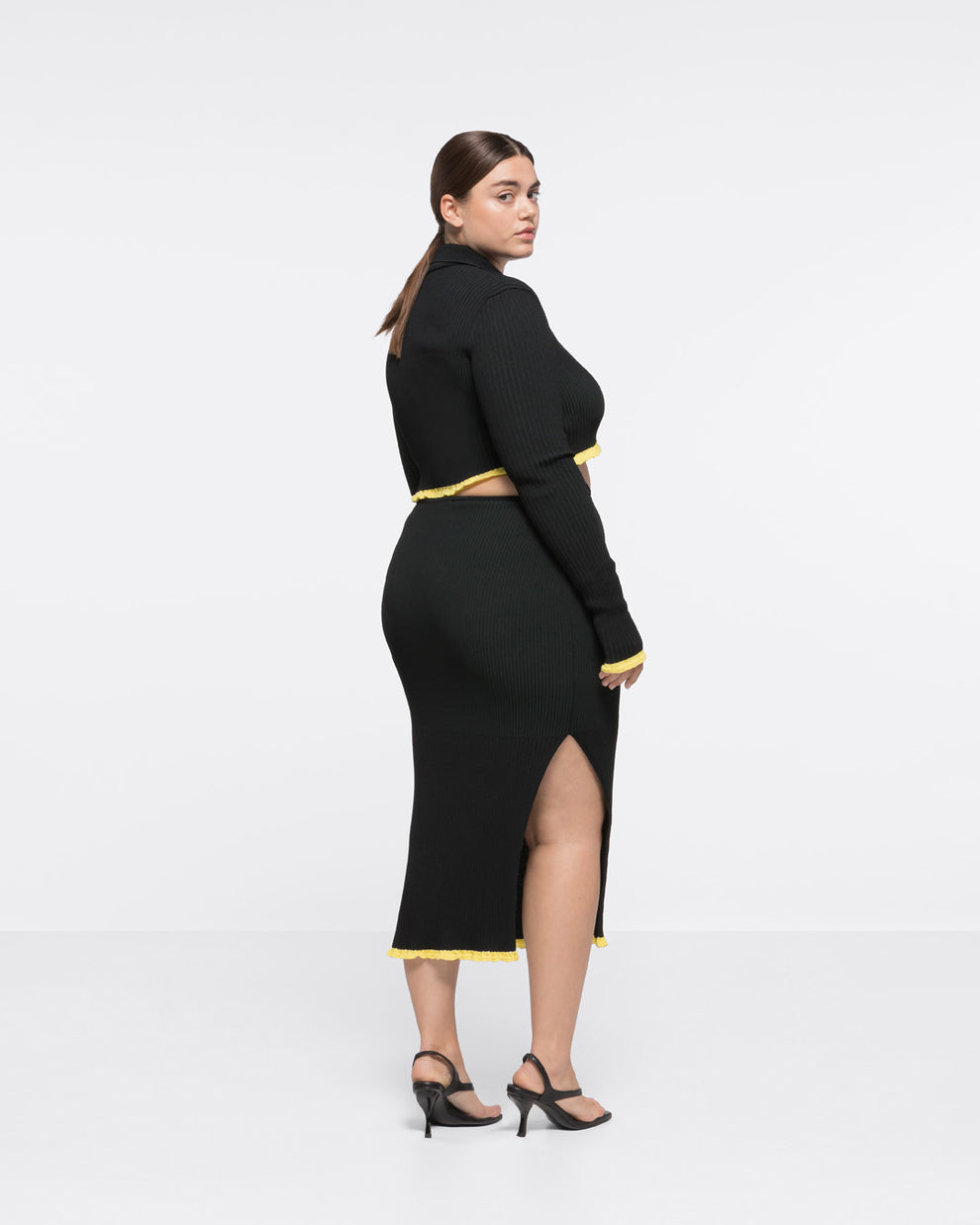 RIBBED KNIT BUTTON-DOWN CROP TOP - BLACK/DARK GREEN - AZ Factory