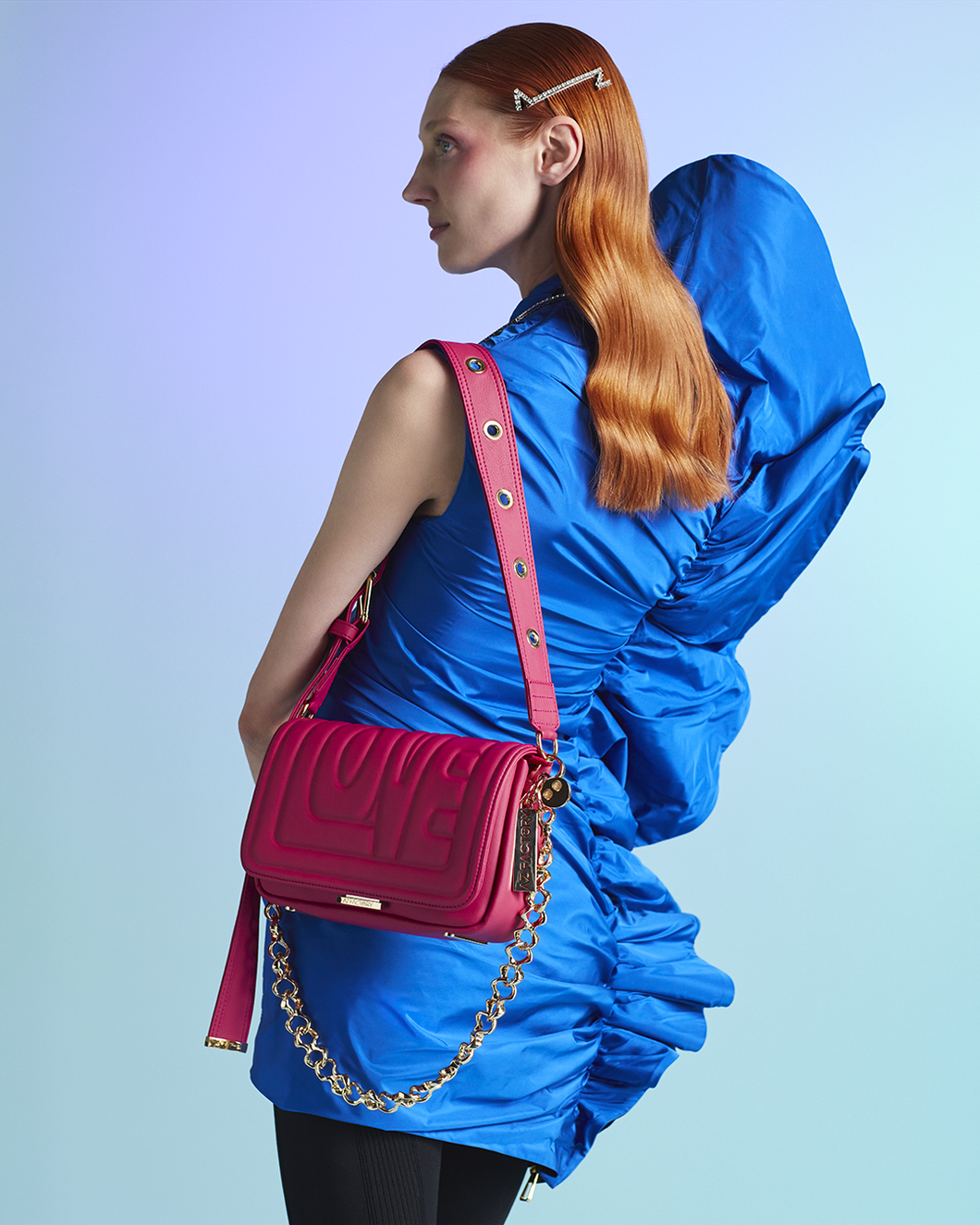 SMALL VEGAN LEATHER HUGGING BAG WITH LOVE - FUCHSIA
