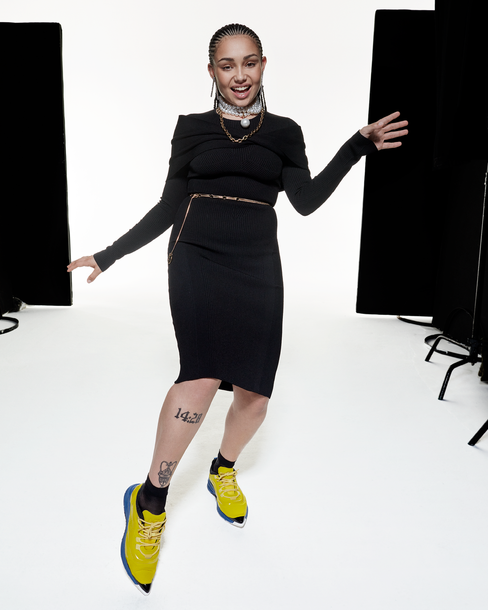 SHOULDER WRAP DRESS - BLACK - AZ Factory