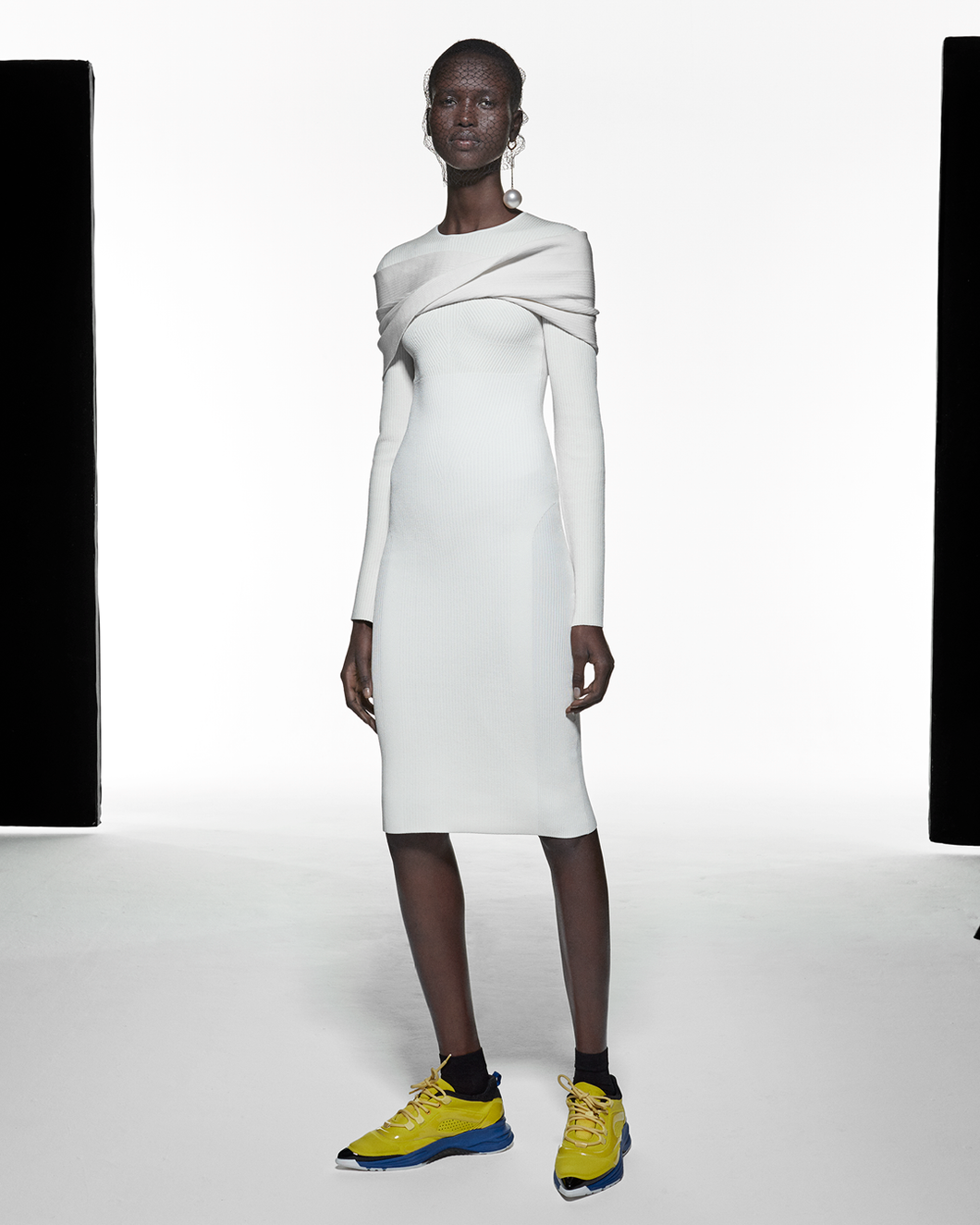 SHOULDER WRAP DRESS - WHITE