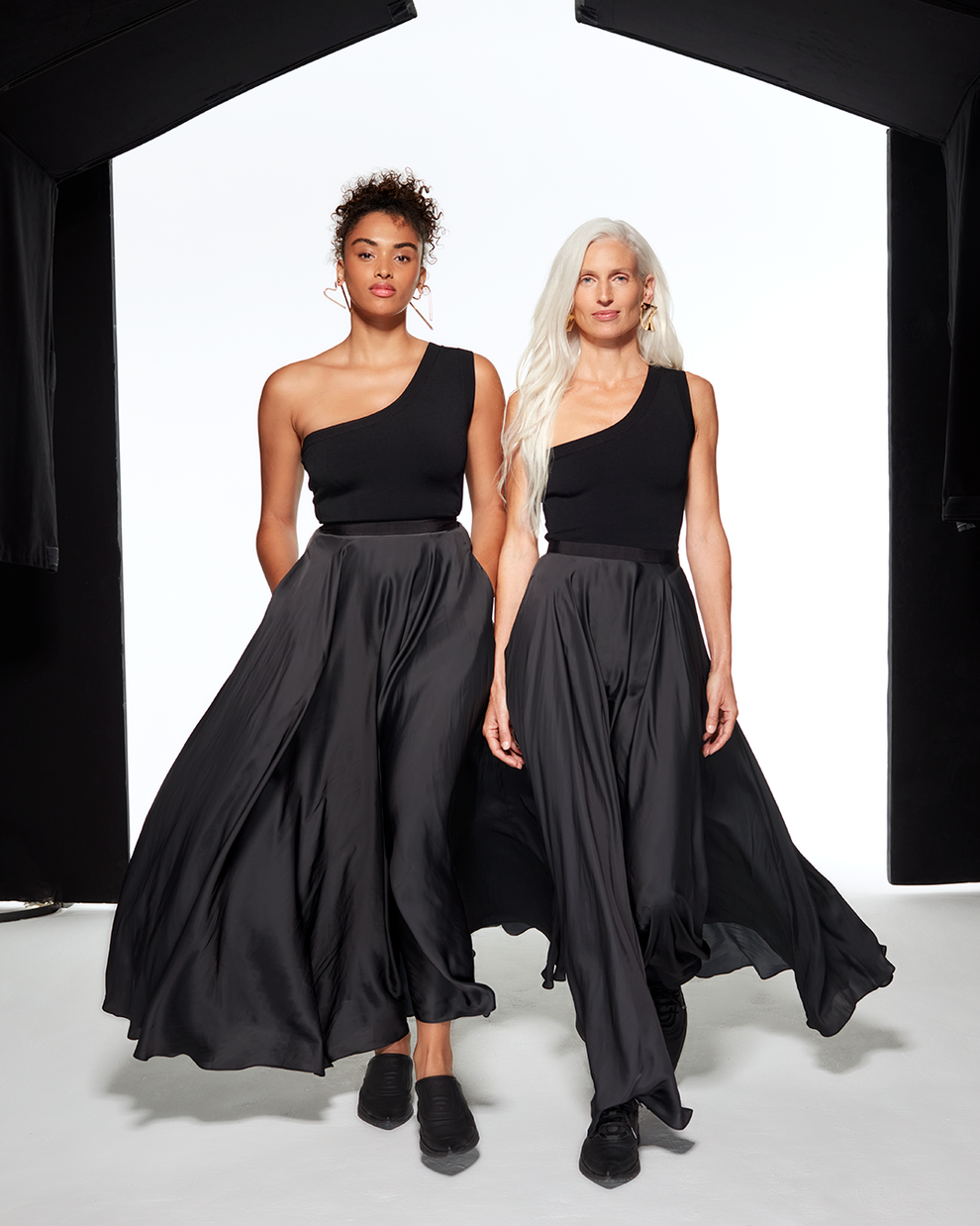 FLOWING MAXI SKIRT - BLACK - AZ Factory