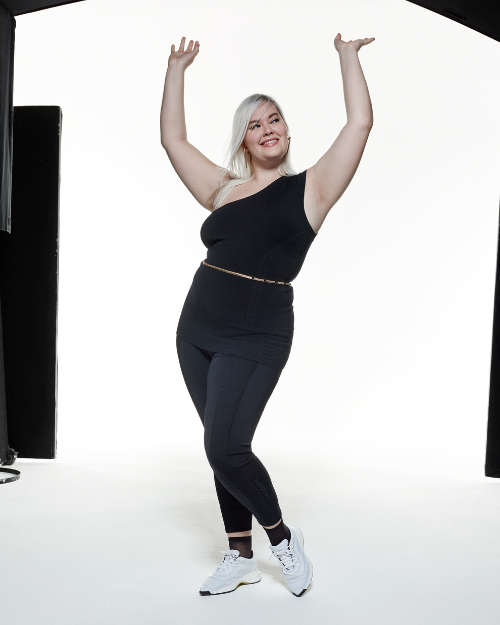 ASYMMETRIC TOP - BLACK - AZ Factory