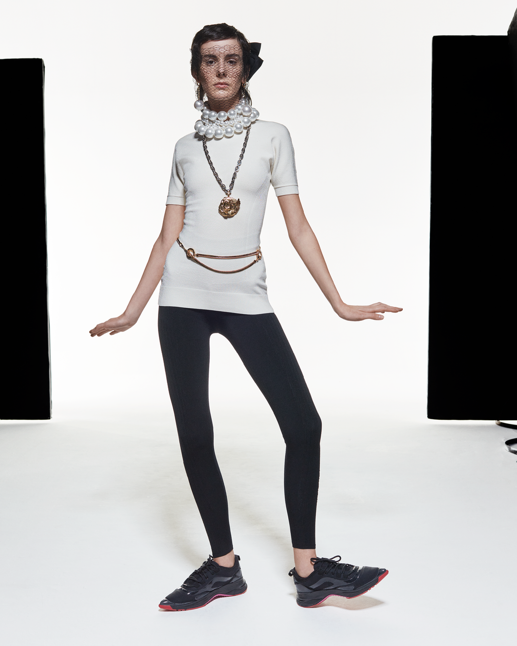 T-SHIRT - WHITE