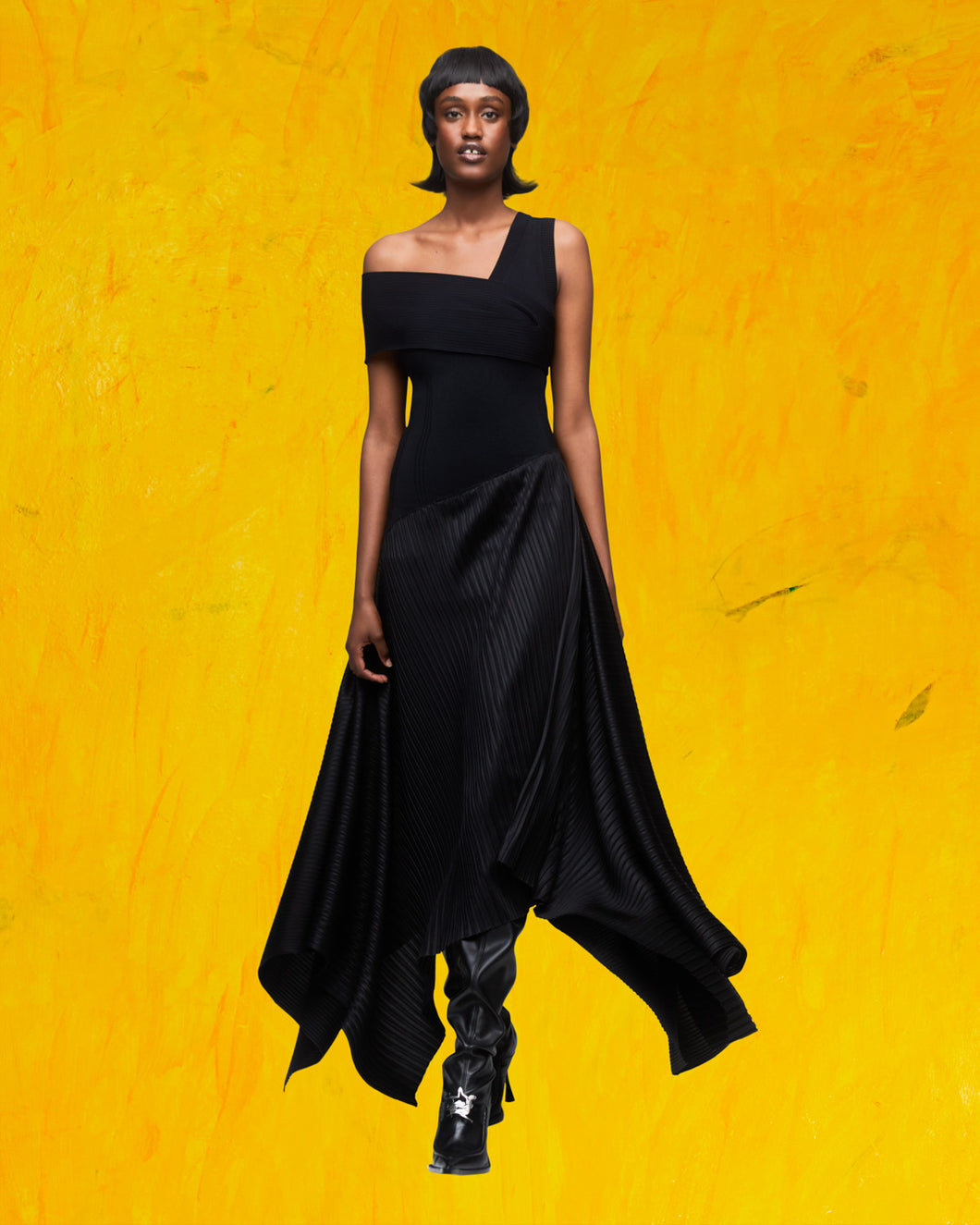 ASYMMETRIC SUNDANCE DRESS - BLACK