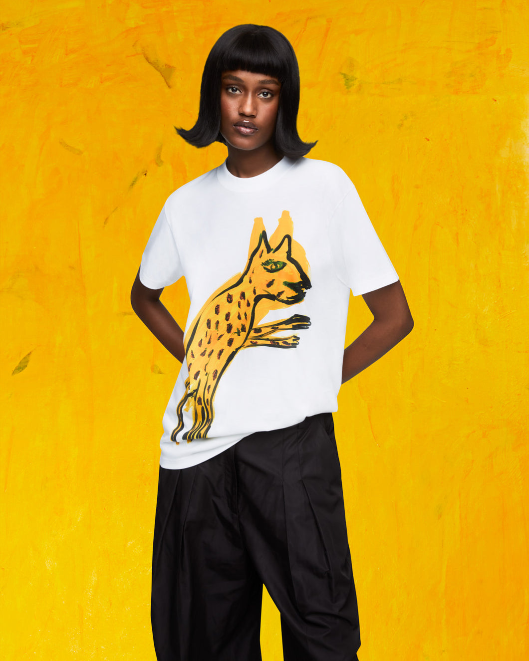 POUNCING CHEETAH T-SHIRT - WHITE