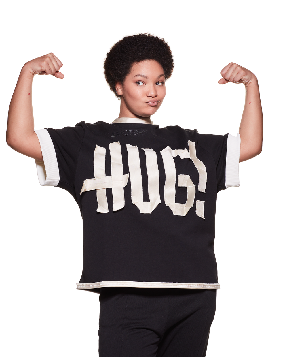 HUG ORGANIC COTTON T-SHIRT - BLACK - AZ Factory