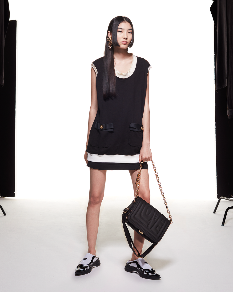 ORGANIC COTTON SEACELL BLEND SLEEVELESS POCKET TOP - BLACK - AZ Factory