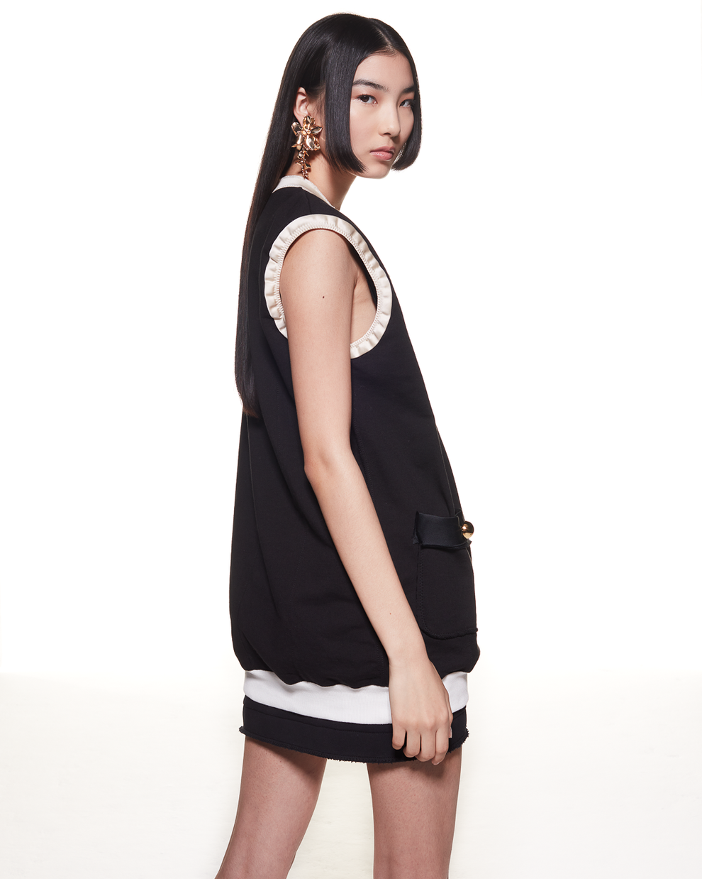 ORGANIC COTTON SEACELL BLEND SLEEVELESS POCKET TOP - BLACK - AZ Factory