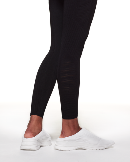 POINTY SNEAKS SLIP ON - WHITE