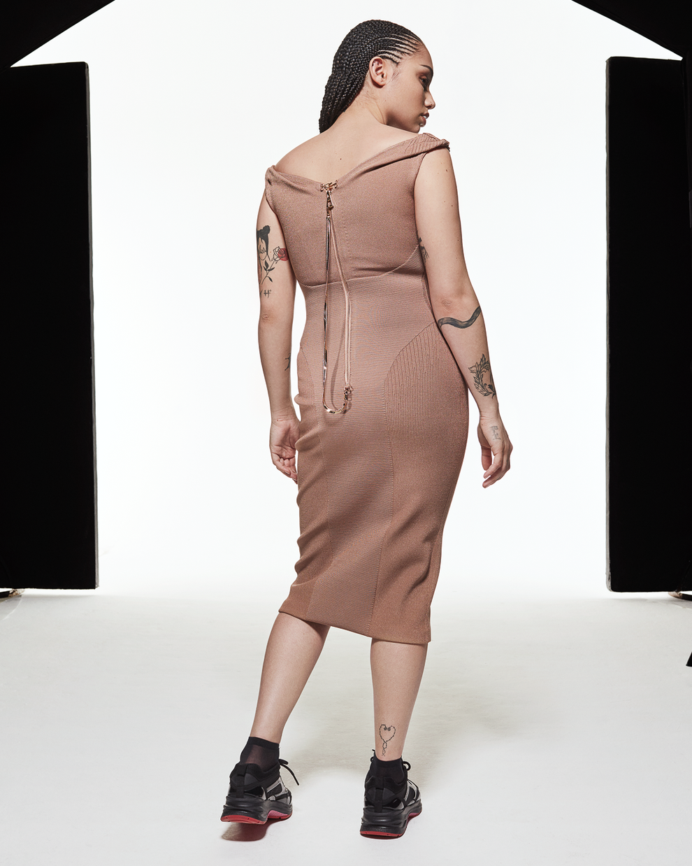 OFF SHOULDER DRESS - NUDE - AZ Factory